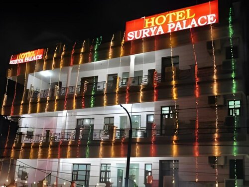 Hotel Surya Palace, Забронировать Отель Отели Чандигарх с парковкой, Парковка