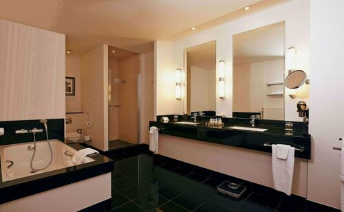 Dukes Palace Residence - by Dukes Hotel Collection, Prenota Hotel Hotel a Flanders con parcheggio, Parcheggio