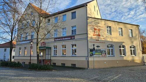 Parkhotel Senftenberg, Book Hotel Hoteller i Sachsen med parkering, Parkering