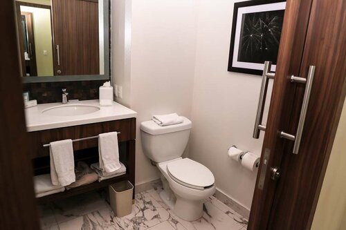 Hampton Inn by Hilton Irapuato, Buchen Sie Hotel Irapuato Guanajuato