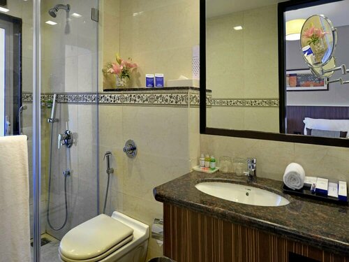 Residency Sarovar Portico, Забронировать Отель Хар Мумбай