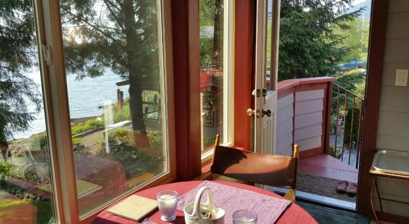 Black Bear Inn