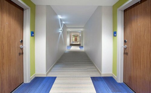 Holiday Inn Express Hotel & Suites Austin Downtown - University by IHG, Забронировать Отель Отели Остина 3 звезды, рядом с Здание отеля Driskill, 3*
