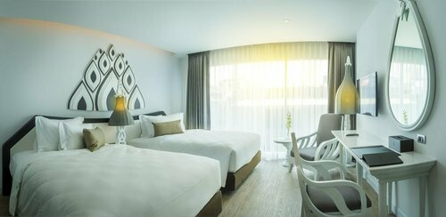 Anajak Bangkok Hotel - SHA Plus, Забронировать Отель Отели Бангкока с бассейном, рядом с Рынок Пратунам, Бассейн