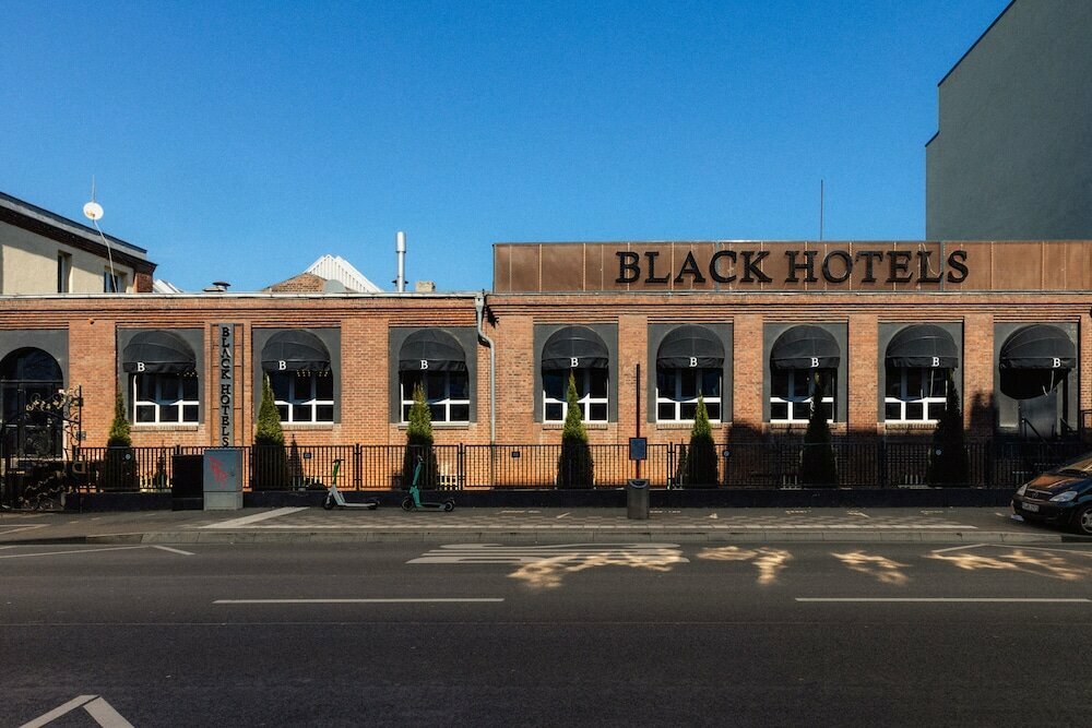 Black Hotels