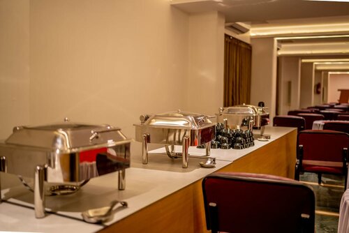 Hotel Kewal, Забронировать Отель Отели Насик с парковкой, Парковка