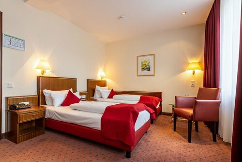 Trip Inn Hotel Uebachs, Забронировать Отель Отели Дюссельдорфа с бассейном, рядом с Kaufhof, Бассейн