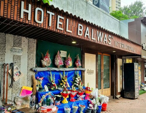 Capital O 76484 Hotel Balwas International