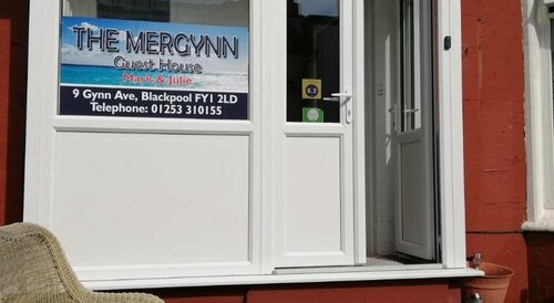 Merginn Guest House, Book Hotel Hoteller i Blackpool med parkering, Parkering