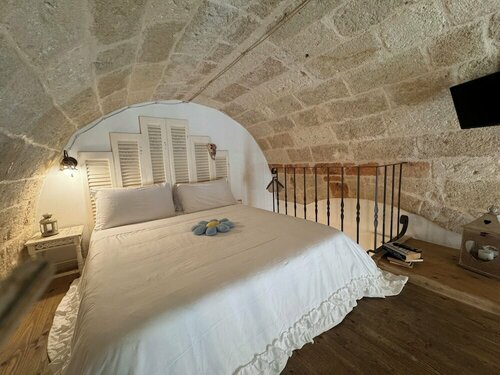 B&B Casa Fiore, Забронировать Отель «постель и завтрак» Отели Полиньяно-а-Маре 3 звезды, 3*