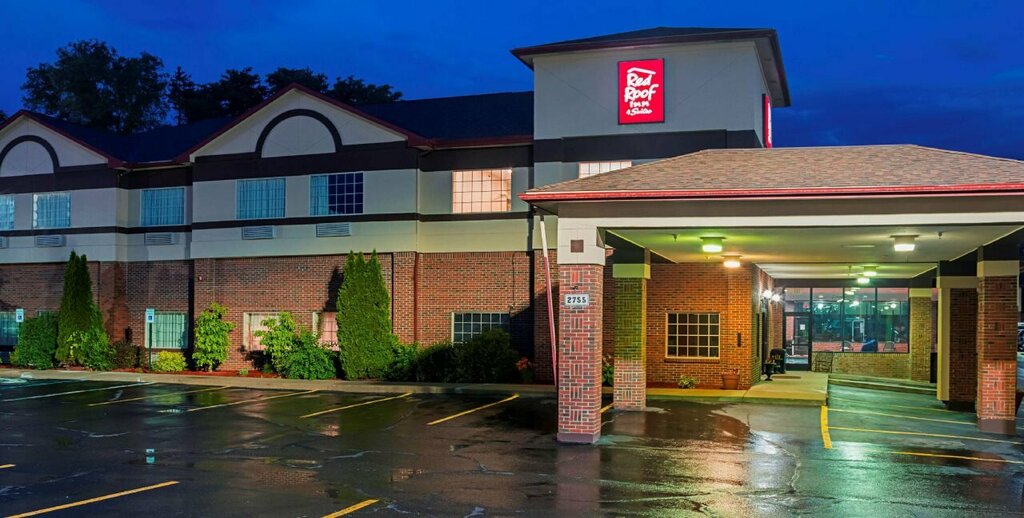 Red Roof Inn & Suites Lake Orion / Auburn Hills
