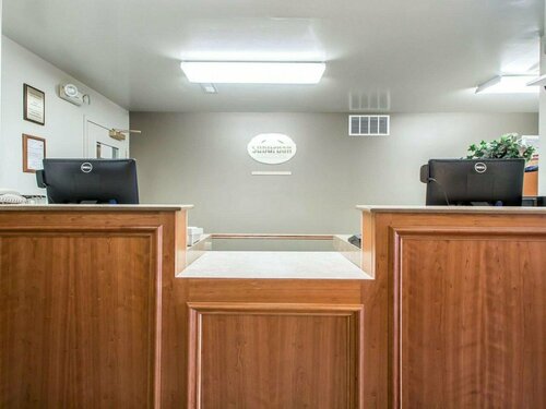Suburban Studios Columbia - Hwy 63 & I-70, Prenota Hotel Hotel a Missouri con parcheggio, Parcheggio