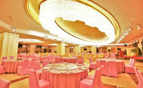 Menshine Gloria Plaza Hotel, Prenota Hotel Shantou Guangdong