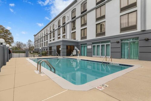 Spark By Hilton Charlotte Tyvola I-77, Забронировать Отель Executive Park Шарлотте