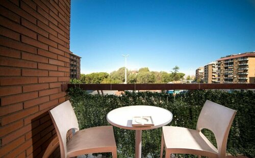 B&B Domus dei Consoli, Boek Bed and Breakfast Hotels in Lazio met parkeren, Parkeren