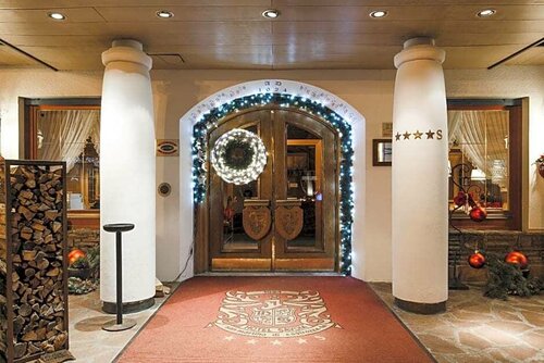 Hotel Savoia, Забронировать Отель СПА-отели Сан-Мартино-ди-Кастроцца, рядом с Горнолыжный подъёмник Кольбрикон Экспресс, SPA-услуги