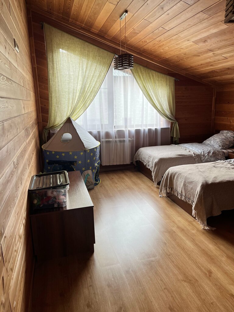 Дом у реки