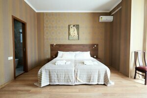 Antique Resorts