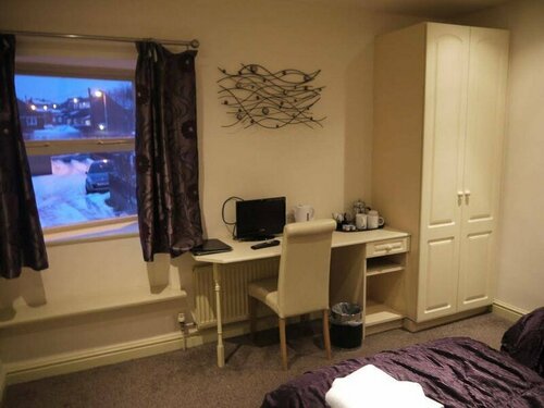 Dimple Well Lodge Hotel, Забронировать Отель Уэйкфилд Западный Йоркшир