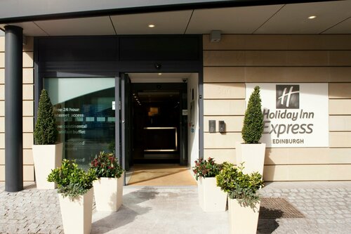 Holiday Inn Express Edinburgh - Royal Mile by IHG, Забронировать Отель Отели Эдинбурга с завтраком, рядом с Памятник Нельсону, Завтраки