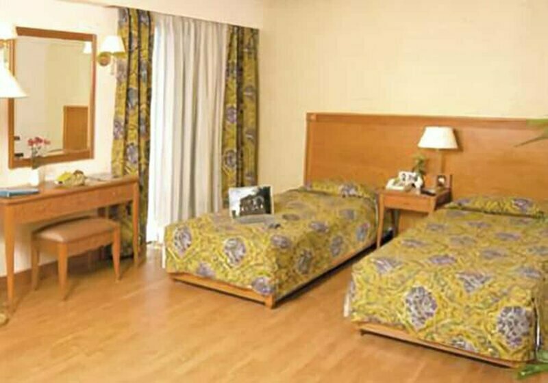 New Phillip Hotel Luxor