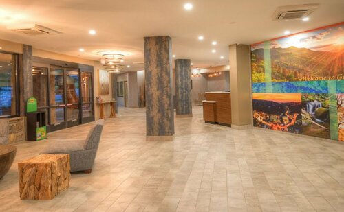 Hotel Indigo Gatlinburg Downtown by IHG, Забронировать Отель Отели Гатлинберг с парковкой, рядом с Тематический парк Anakeesta, Парковка