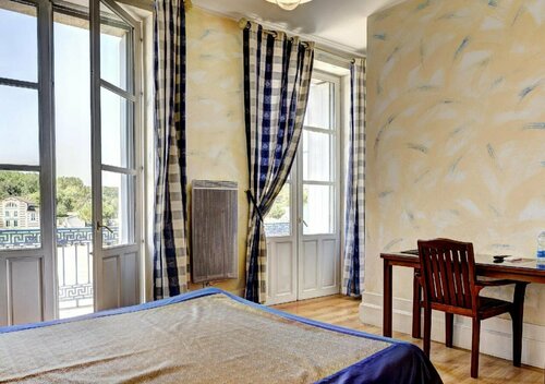 Hôtel de la tour à LIBOURNE, Rezervasyon Otel Gironde kahvaltılı oteller, Kahvaltı