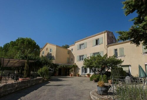 Auberge de lEscargot dOr, Забронировать Хостел Хостелы Drôme Provençale, Хостел