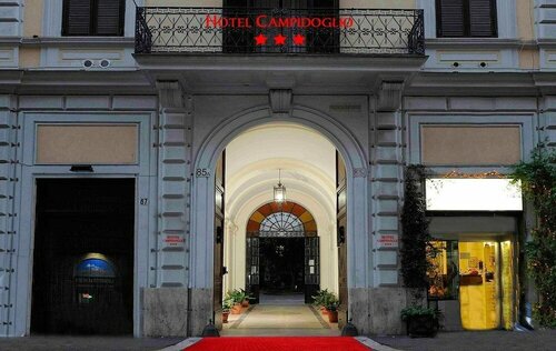 Hotel Campidoglio, Забронировать Отель Отели Рима с парковкой, рядом с Вилла Медичи, Парковка