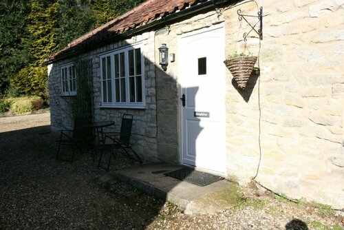 High Dalby House, Book Bed and Breakfast Hoteller i Yorkshire Moors med pool, Swimmingpool
