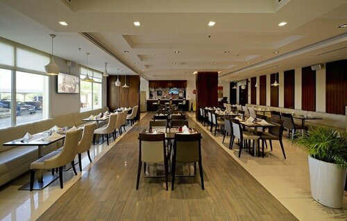 Action Hotel Ras Al Khaimah, Buchen Sie Hotel Ra’s al-Chaima Ras Al Khaimah