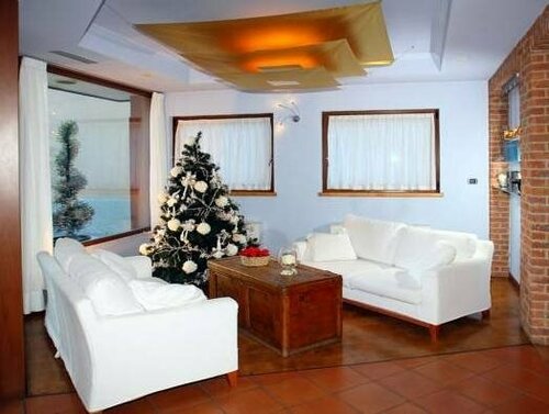 Hotel Villa Colico, Забронировать Отель Отели в центре Колико, в центре