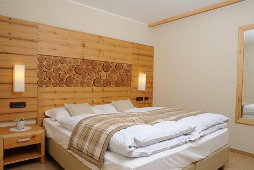 Residence Marisol Camere & Appartamenti - Mezzana Centre, Забронировать Отель Медзана Валь-ди-Соле