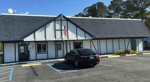 American Tudor Inn, Prenota Hotel Newport News 