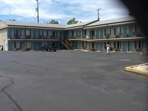 Tiki Lodge, Rezerwuj Motel Medford 