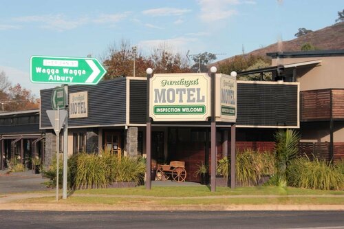 Comfort Inn Sovereign Gundagai, Забронировать Отель Гандагай Riverina, рядом с Аббатство Ланиган