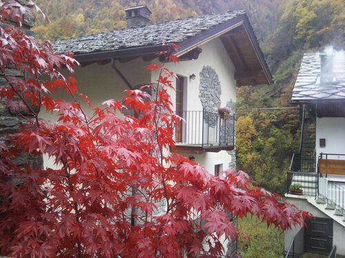 Lou Creton di Luì Hostel, Prenota Ostello Pontboset Valle d'Aosta