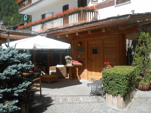 Albergo Nazionale, Book Hotel Vernante Limone Piemonte