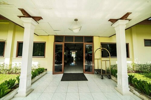 Airy Mataram Ismail Marzuki 5 Lombok, Buchen Sie Hotel Hotels mit Pool in Mataram, Schwimmbad