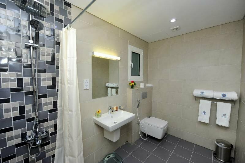 Al Mansour Park Inn Hotel&Apartment
