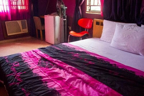 De Prince Guest House, Забронировать Гостевой дом Икойи Лагос, рядом с Lekki Market