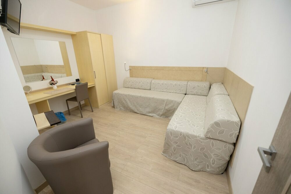 Arenas Hotel