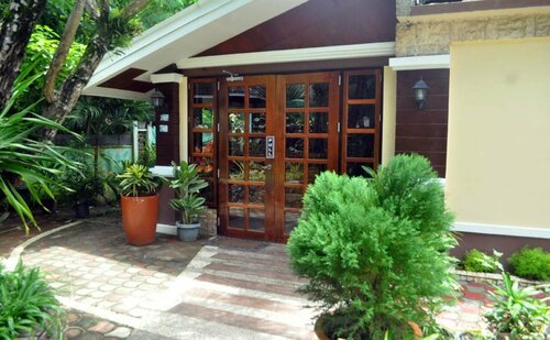 Peak House Garden Pension, Prenota Hotel El Nido 