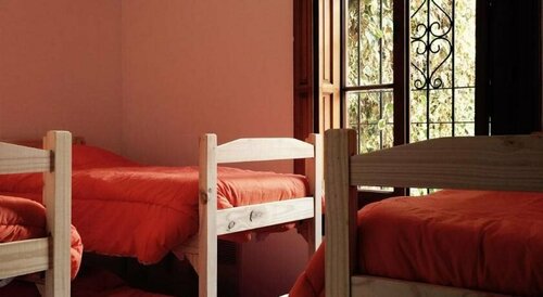 Buenas Vibras Hostel, Rezervovat Hostel Montevideo hotely s parkováním, blízko Ramirez Beach, Parkování