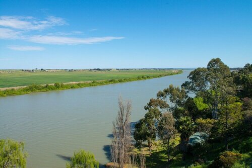 Tailem Bend Riverside Hotel, 预订 酒店 泰勒姆本德 南澳大利亚