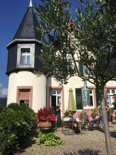 Wohnen im Burghotel, Забронировать Отель Отели земли Гессена 3 звезды, 3*