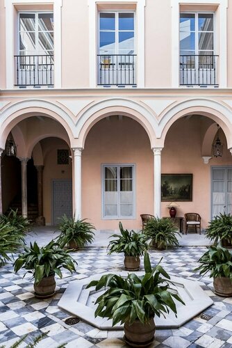 Palacio Marmoles by Valcambre, Забронировать Отель Отели Севильи с бассейном, рядом с Место рождения Диего Веласкеса, Бассейн
