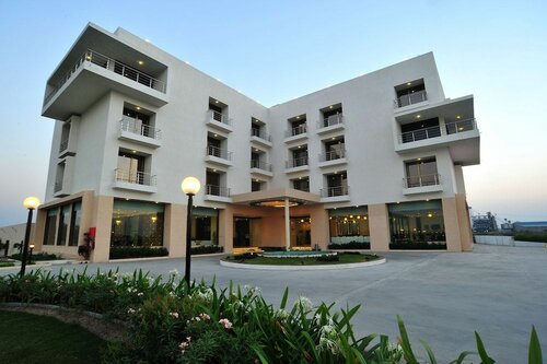 Le Tokyo Hotel Sanand, Rezervovat Hotel Sanand Gujarat