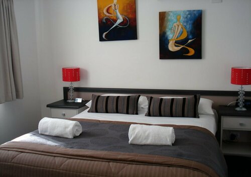 Oakey Motor Inn, Prenota Hotel Oakey Queensland