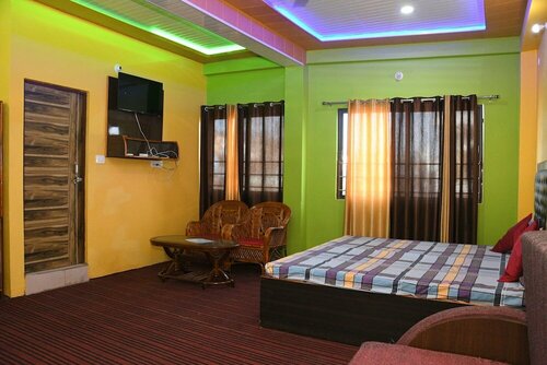 Hotel Mountain View And Rooftop Restaurant, Rezerwuj Hotel Pithoragarh Uttarakhand